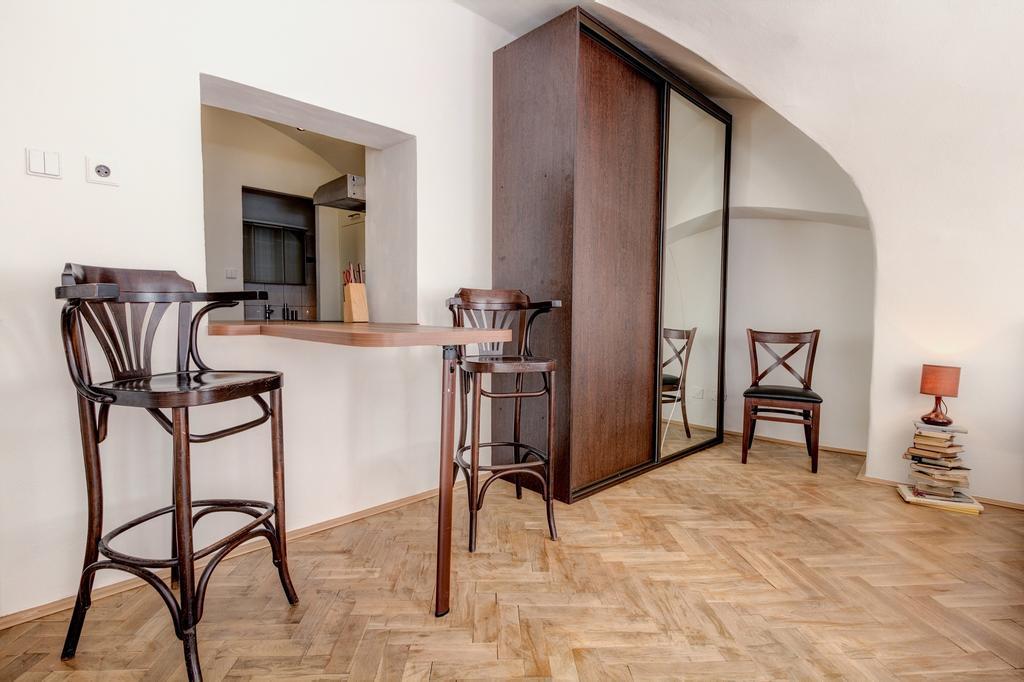 Studio Nicolas Πράγα Εξωτερικό φωτογραφία